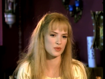 1990_-_Edward_Scissorhands_On_Set_Interview_mp43187.jpg