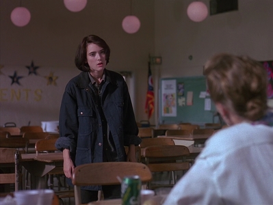 1990_-_Welcome_Home_Roxy_Carmichael_mp42975.jpg