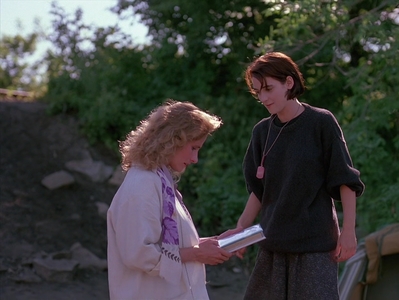 1990_-_Welcome_Home_Roxy_Carmichael_mp44491.jpg