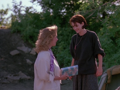 1990_-_Welcome_Home_Roxy_Carmichael_mp44494.jpg