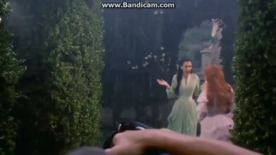 1992_-_Bram_Stokers_Dracula_-_Behind_the_Scenes_mp46660.jpg