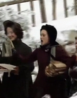 Filename=1994_-_Little_Women_-_Behind_the_Scenes_Featurette_mp43207.jpg
Filesize=558KiB
Dimensions=1440x1080
Date added=Aug 09, 2023 1994_-_Little_Women_-_Behind_the_Scenes_Featurette_mp43207.jpg