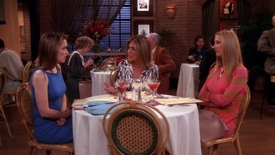 2001_Friends_S07E20_mp42267.jpg