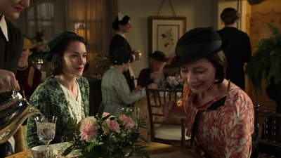 2010_-_When_Love_Is_Not_Enough_-_The_Lois_Wilson_Story_mp45205.jpg