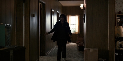Stranger_Things_S01E01_mp40691.jpg