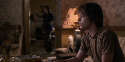 Stranger_Things_S01E01_mp41871.jpg