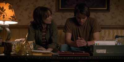 Stranger_Things_S01E01_mp42607.jpg