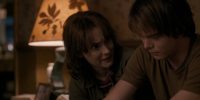Stranger_Things_S01E01_mp42637.jpg