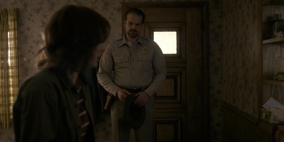Stranger_Things_S01E02_mp43175.jpg