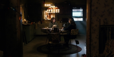 Stranger_Things_S01E03_mp47568.jpg