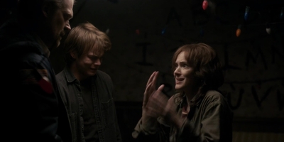 Stranger_Things_S01E04_mkv0136.jpg