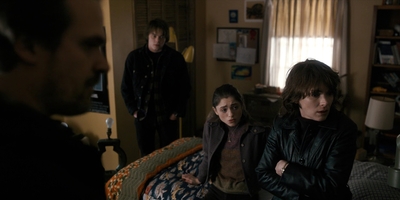 Stranger_Things_S01E07_mp43680.jpg