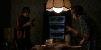 Stranger_Things_S01E08_mp47985.jpg