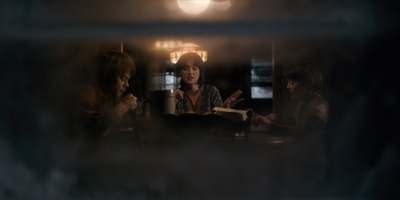 Stranger_Things_S01E08_mp48077.jpg
