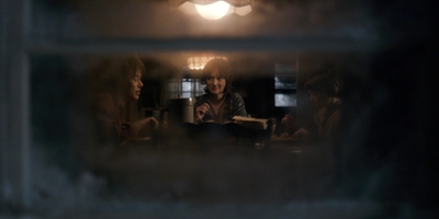 Stranger_Things_S01E08_mp48079.jpg