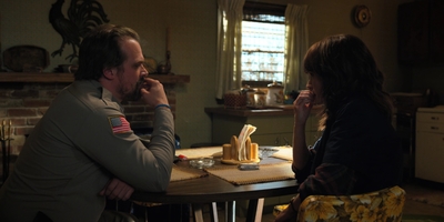 Stranger_Things_S02E02_mp40912.jpg
