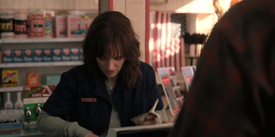 Stranger_Things_S02E03_mp44058.jpg