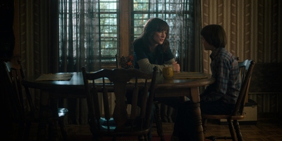 Stranger_Things_S02E04_mp40182.jpg