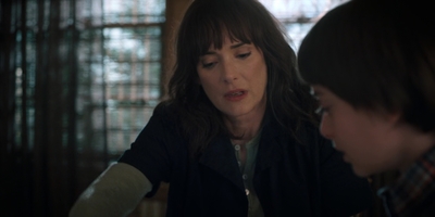 Stranger_Things_S02E04_mp40196.jpg