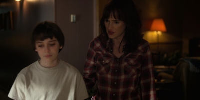 Stranger_Things_S02E04_mp40683.jpg