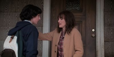 Stranger_Things_S02E04_mp42311.jpg