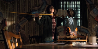 Stranger_Things_S02E05_mp44555.jpg