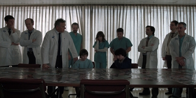 Stranger_Things_S02E06_mp47915.jpg