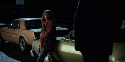 Stranger_Things_S02E09_mp46229.jpg