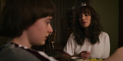 Stranger_Things_S03E01_mp40834.jpg