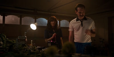 Stranger_Things_S03E02_mp45270.jpg