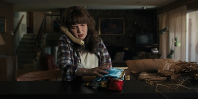 Stranger_Things_S04E01_mp42406.jpg