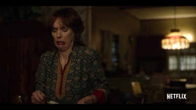 2016_-_Stranger_Things_Season_1_Bloopers_mp48181.jpg