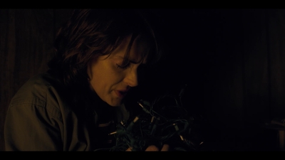 2016_-_Stranger_Things_Season_1_Featurette_01_mp48496.jpg