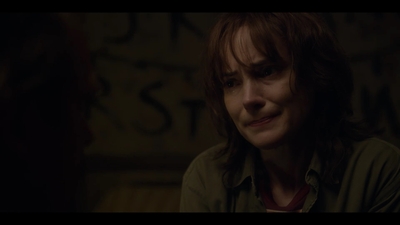 2016_-_Stranger_Things_Season_1_Featurette_01_mp48552.jpg