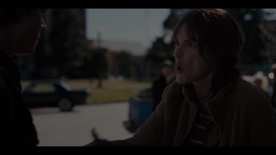 2016_-_Stranger_Things_Season_1_Featurette_01_mp48721.jpg