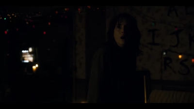 2016_-_Stranger_Things_Season_1_Featurette_02_mp48793.jpg