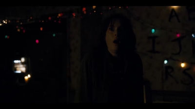2016_-_Stranger_Things_Season_1_Featurette_02_mp48799.jpg