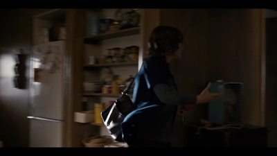 2016_-_Stranger_Things_Season_1_Featurette_02_mp48820.jpg