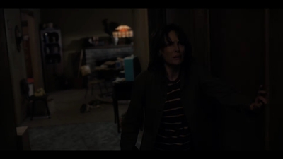 2016_-_Stranger_Things_Season_1_Featurette_02_mp48898.jpg