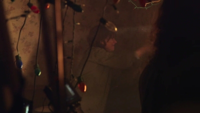 2016_-_Stranger_Things_Season_1_Featurette_02_mp49124.jpg