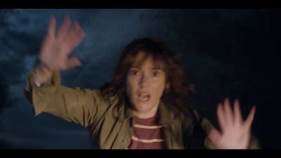 2016_-_Stranger_Things_Season_1_Featurette_02_mp49175.jpg