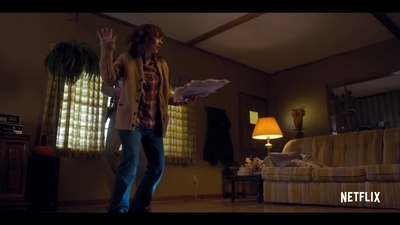 2017_-_Stranger_Things_Season_2_Bloopers_mp49349.jpg