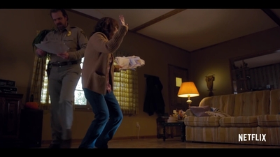 2017_-_Stranger_Things_Season_2_Bloopers_mp49351.jpg