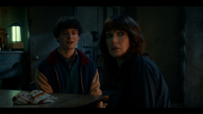 Stranger_Things_S05E02_mkv1042.jpg