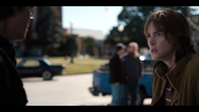 2016_-_Stranger_Things_Season_1_Featurette_02_mp49220.jpg