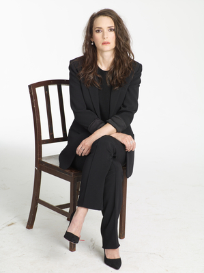STPromosS01PressShoot_2810429.jpg
