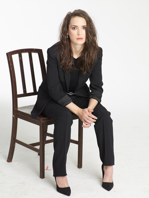 STPromosS01PressShoot_2811129.jpg