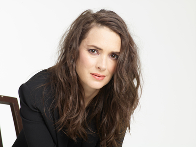 STPromosS01PressShoot_2811329.jpg