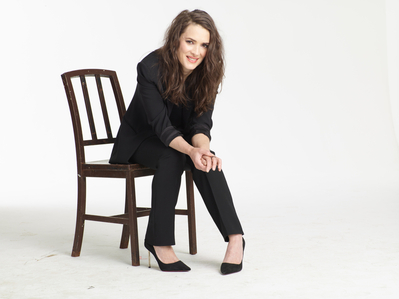STPromosS01PressShoot_2811429.jpg