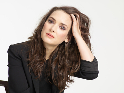 STPromosS01PressShoot_2811729.jpg